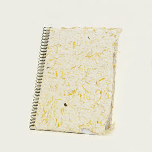 Cuaderno mediano tapas hechas con papel reciclado